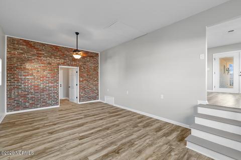 706 Hubert Blvd, Hubert, NC 28539 photo 8