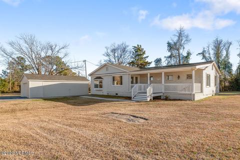 706 Hubert Blvd, Hubert, NC 28539 photo 2