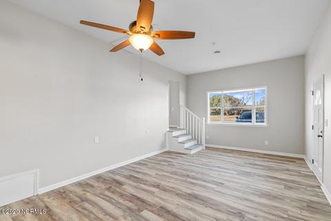 706 Hubert Blvd, Hubert, NC 28539 photo 10