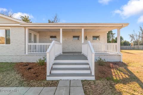 706 Hubert Blvd, Hubert, NC 28539 photo 4