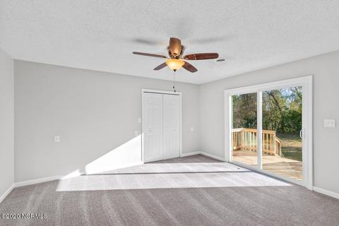 706 Hubert Blvd, Hubert, NC 28539 photo 16