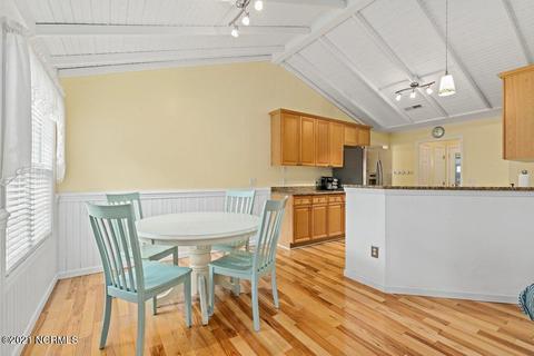 213 Hickory Ln, Hampstead, NC 28443 photo 8