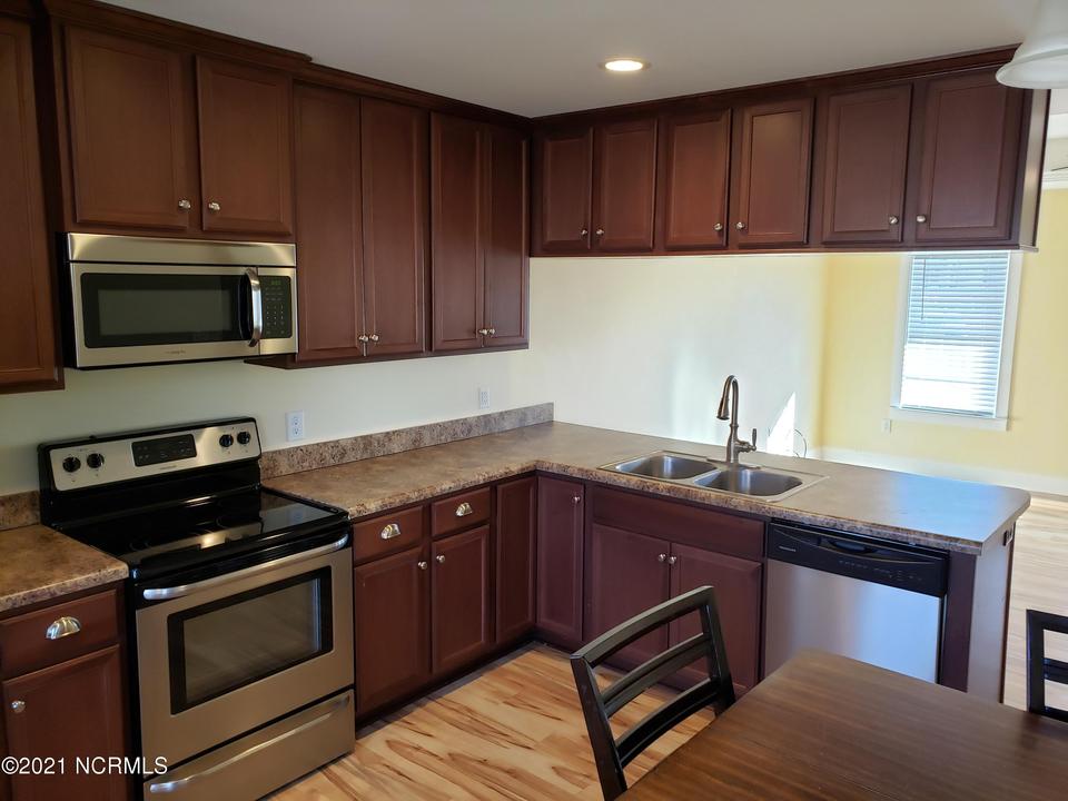  10 Caribou Ct, Lake Waccamaw, NC 28450 photo 6
