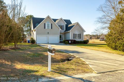 401 Cedar View Ln, Clinton, NC 28328 photo 3