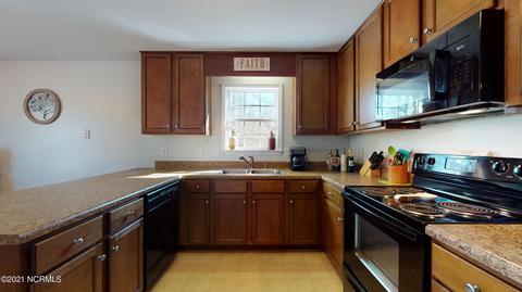 113 Blueberry Fields Rd, Maple Hill, NC 28454 photo 11