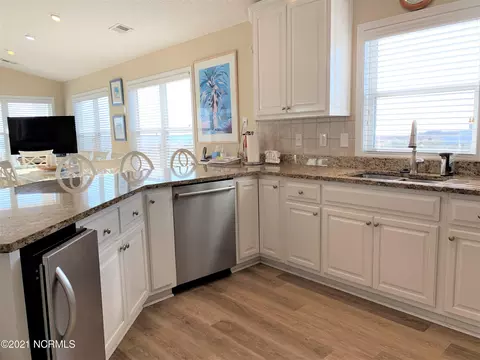 702 E Main St #B, Sunset Beach, NC 28468 photo 18