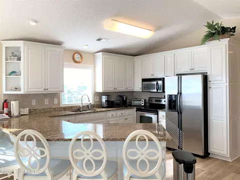 702 E Main St #B, Sunset Beach, NC 28468 photo 17
