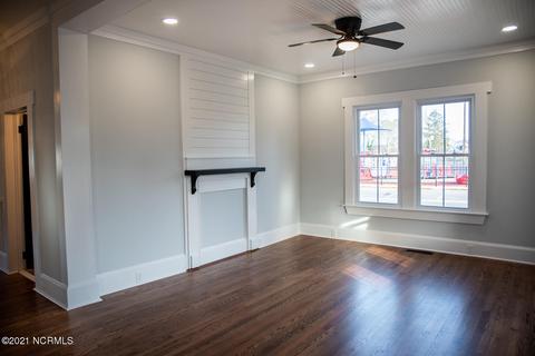 285 Fourth St, Ayden, NC 28513 photo 10