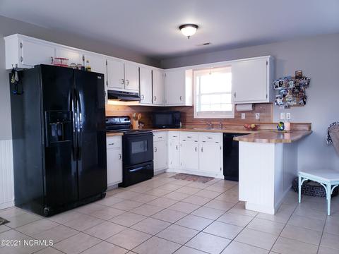 105 Nutfield Dr, Hubert, NC 28539 photo 6