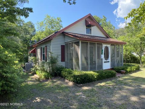 92 Clarendon Ave, Bath, NC 27808 photo 2