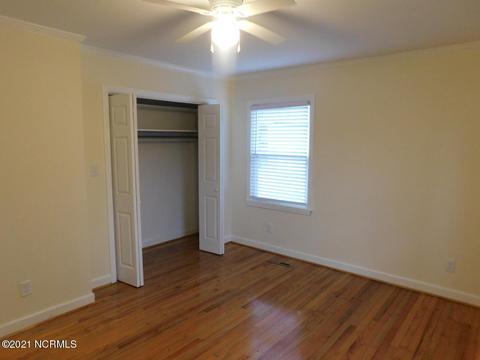 326 E 12th St, Washington, NC 27889 photo 8