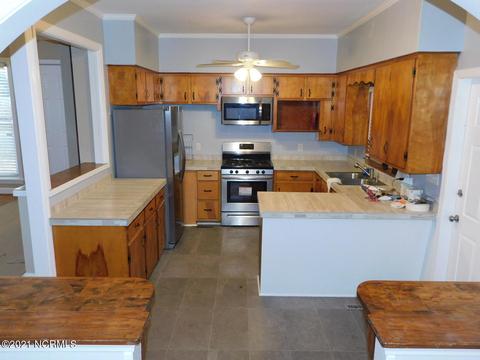 326 E 12th St, Washington, NC 27889 photo 4