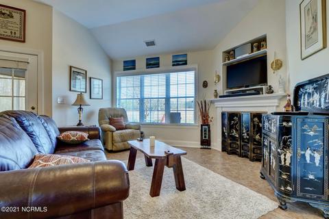 502 Castle Bay Dr, Hampstead, NC 28443 photo 15