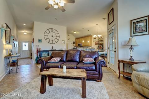 502 Castle Bay Dr, Hampstead, NC 28443 photo 16
