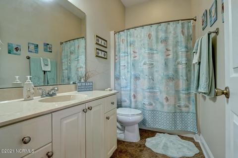 502 Castle Bay Dr, Hampstead, NC 28443 photo 13