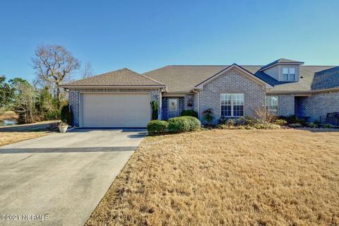 502 Castle Bay Dr, Hampstead, NC 28443 photo 1