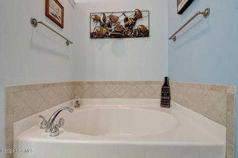 502 Castle Bay Dr, Hampstead, NC 28443 photo 30