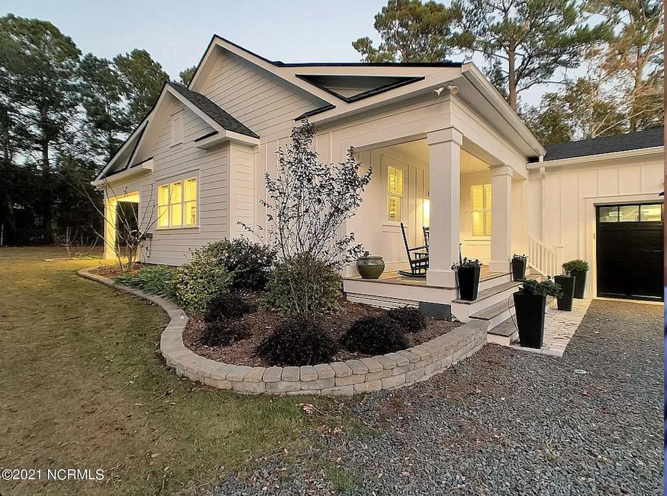  1260 Village Point Rd SW, Shallotte, NC 28470 photo 1