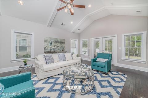 733 Fairway Dr E, Sunset Beach, NC 28468 photo 5