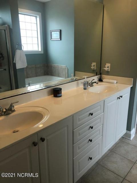 179 Highlands Dr, Hampstead, NC 28443 photo 13