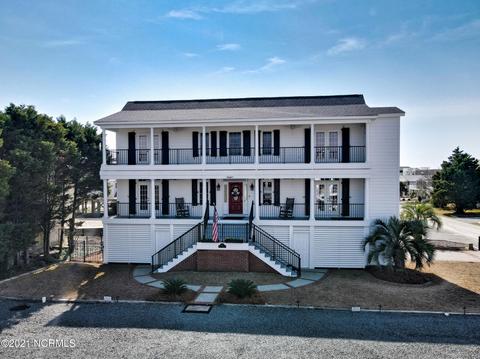 401 4th St, Sunset Beach, NC 28468 photo 1