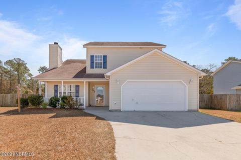 103 Spain Dr, Hubert, NC 28539 photo 1