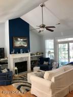 122 Oak Cir, Hampstead, NC 28443 photo 9