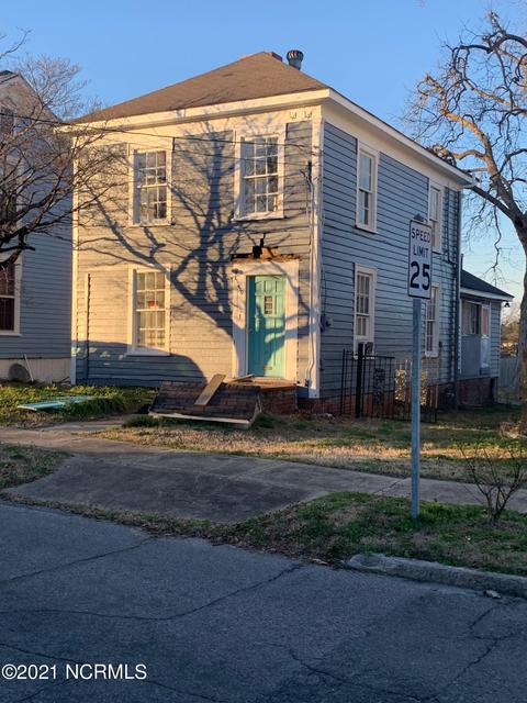 410 E 2nd St, Washington, NC 27889 photo 1