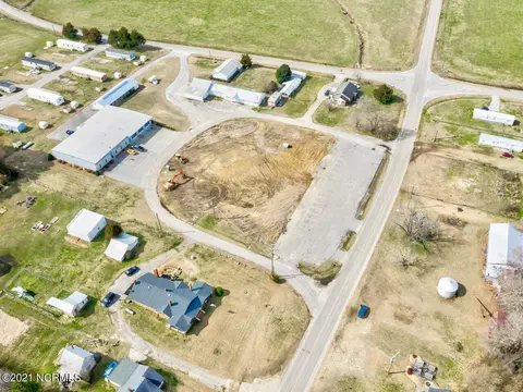 6115 Mount Pleasant Rd, Bailey, NC 27807 photo 1