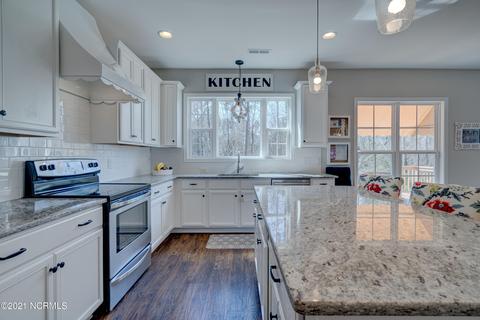 807 Rosedale Dr, Hampstead, NC 28443 photo 9