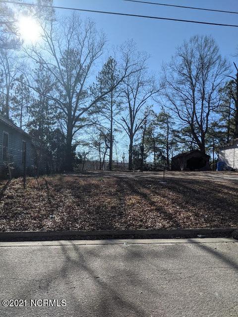 108 Spruce St SW, Wilson, NC 27893 photo 1