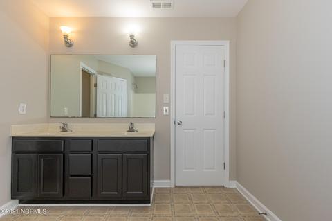 106 Fodder Dr, Hubert, NC 28539 photo 32