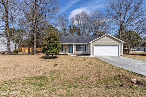 106 Fodder Dr, Hubert, NC 28539 photo 2