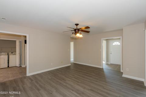 106 Fodder Dr, Hubert, NC 28539 photo 11