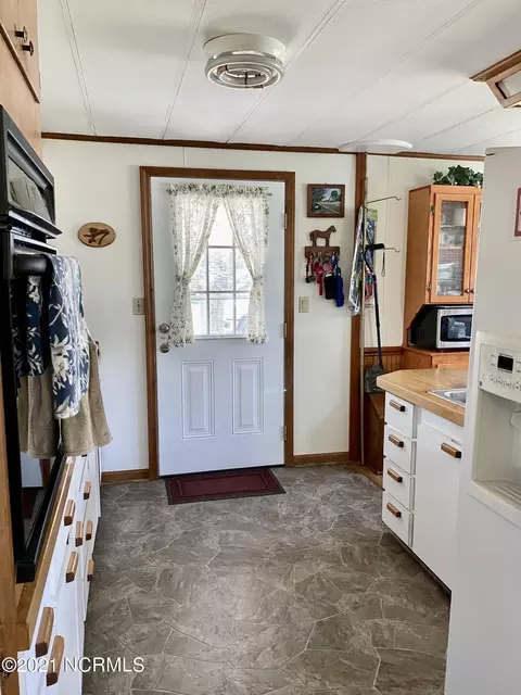 517 Dixon Rd, Chocowinity, NC 27817 photo 27