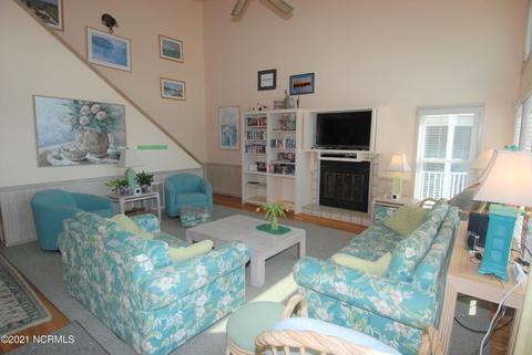 605 W Main St, Sunset Beach, NC 28468 photo 3