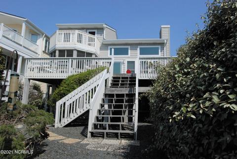 605 W Main St, Sunset Beach, NC 28468 photo 2