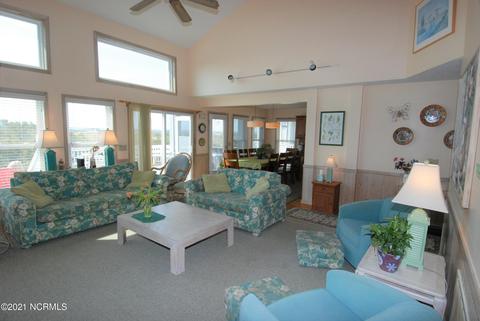 605 W Main St, Sunset Beach, NC 28468 photo 4