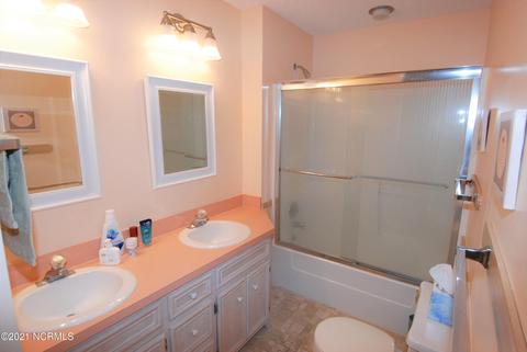605 W Main St, Sunset Beach, NC 28468 photo 17