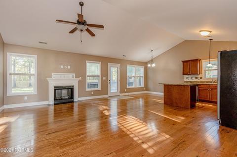 202 Demetrius Ct, Hubert, NC 28539 photo 8