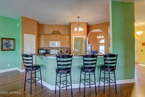 717 Castle Bay Dr, Hampstead, NC 28443 photo 10