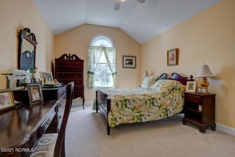 717 Castle Bay Dr, Hampstead, NC 28443 photo 13