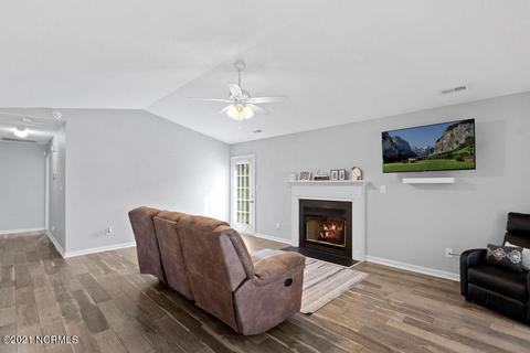 610 Raspberry Ct, Hubert, NC 28539 photo 5