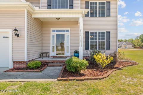 200 Dorovan Ct, Hubert, NC 28539 photo 4