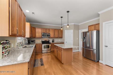 200 Dorovan Ct, Hubert, NC 28539 photo 11