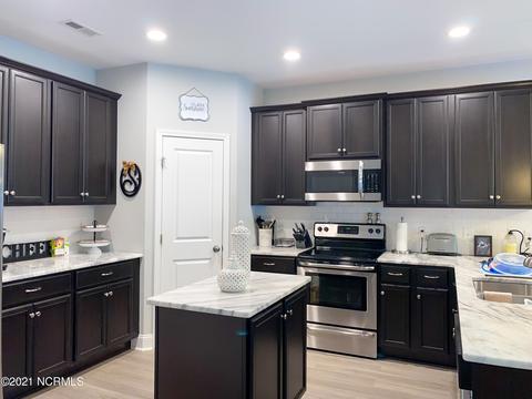 1504 Hansbrough Ct, Wilmington, NC 28411 photo 4