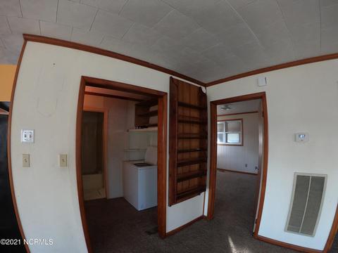 2026 Bay Dr, Kill Devil Hills, NC 27948 photo 4