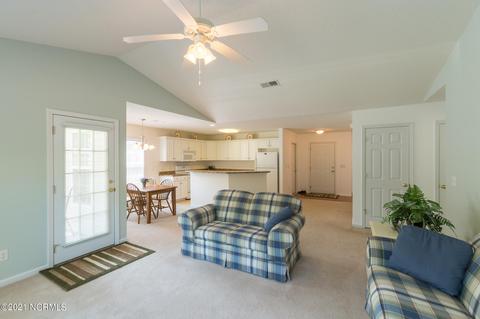 112 Holly Tree Ln, Hampstead, NC 28443 photo 11