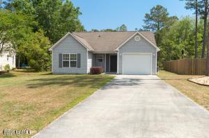 112 Holly Tree Ln, Hampstead, NC 28443 photo 1
