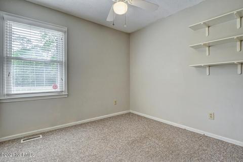 105 Pond View Ln, Hampstead, NC 28443 photo 14